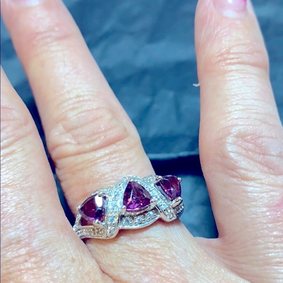 Trillion Raspberry Color Rhodolite - Picture 4 of 15